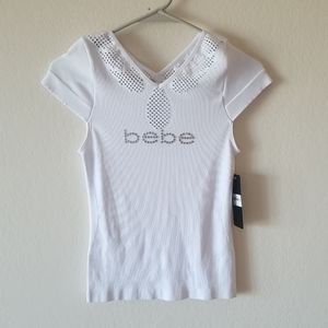BEBE WHITE CRYSTAL LOGO DOUBLE V-NECK SHORT SLEEVE TEE MEDIUM